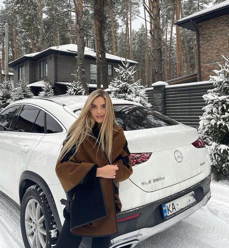 Maria Myskova freie perfekte galerie