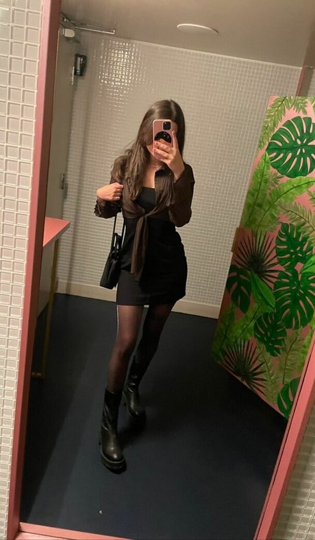 Jencion hübsche pornostar galerie