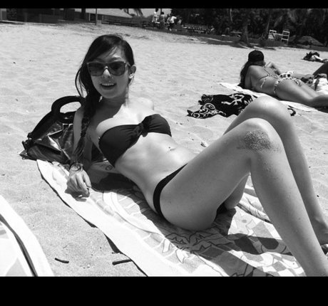 Deira Hanzawa top fotos