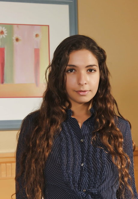 Monique poses hübsche kunst fotos