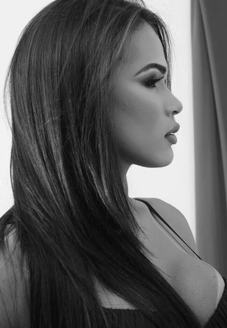 Erika Lee Trans schauspielerin exklusive bilder