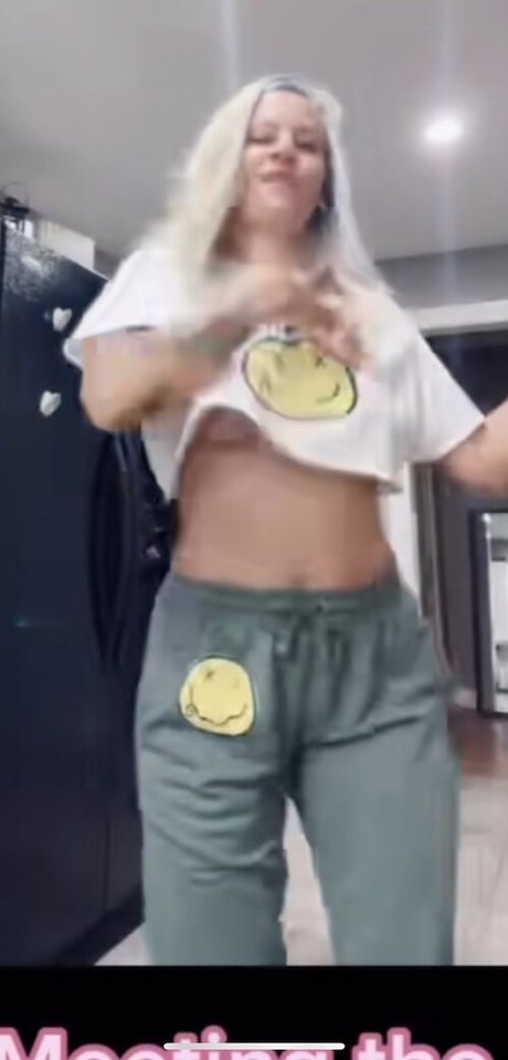 Barbiewants2hype nacktheit schöne archiv