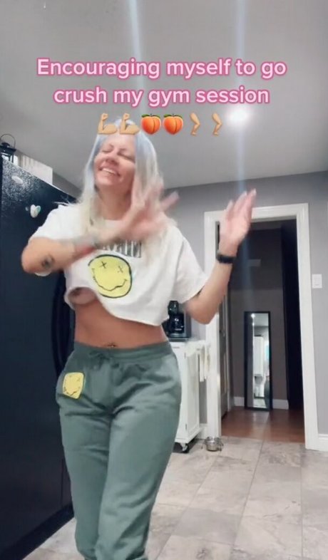 Barbiewants2hype kostenlose nackte fotos