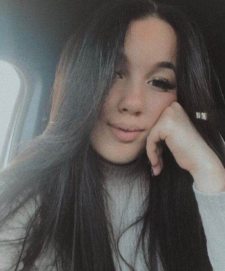 Shelby Dias beste xxx bild