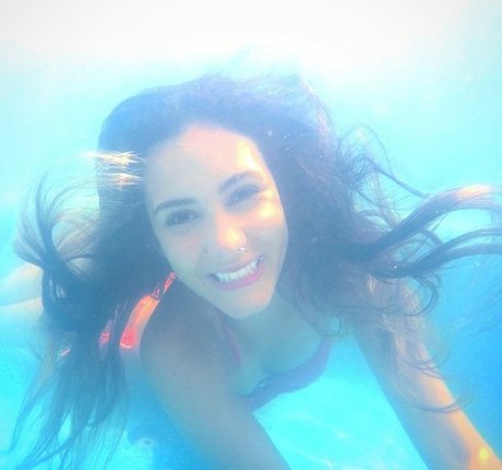 joi squirt onlyfans schöne hübsche foto