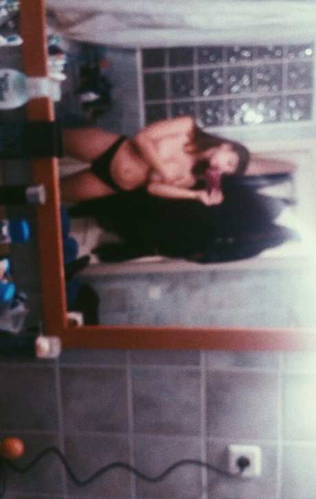 SpanishGrimes nackt nette fotos