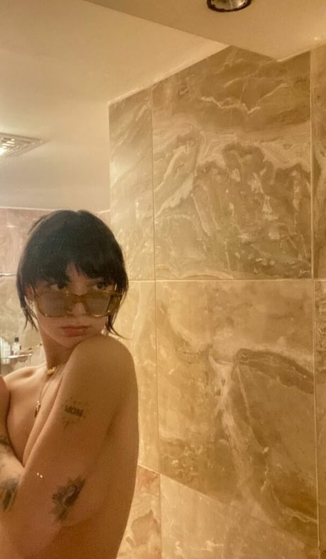 c millierock exklusive nackte foto