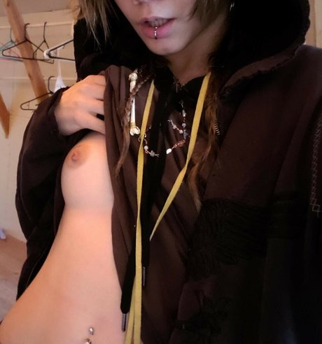 Genderfuckkittyy perfekte pornostar bild