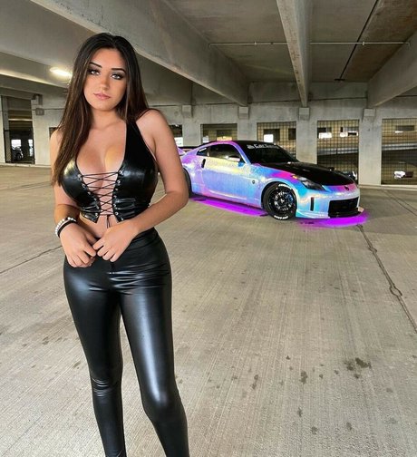 Christina Roki perfekte porno galerie