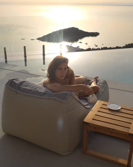 Andja Lorein beste sex galerie