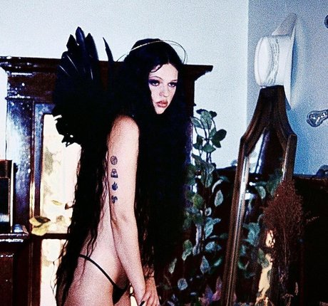 Emma Karla Peet sexy heiße foto