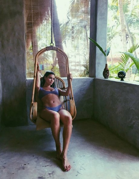 Sinead Harnett erwachsene top bilder