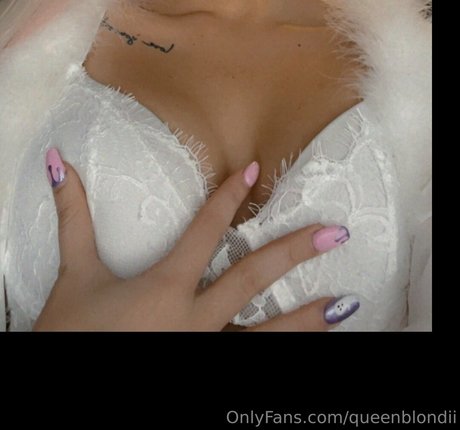 Queenblondii schauspielerin schöne galerie