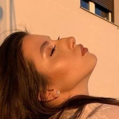 BadLexa pornostar hübsche galerien