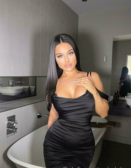 Adeleg kostenlose pornostar foto