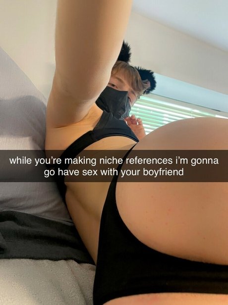 Basedfemboy model sexy archiv