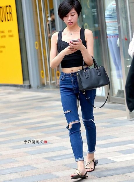 Lina Xini sexy akt foto