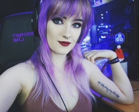 Ashi erotische galerie