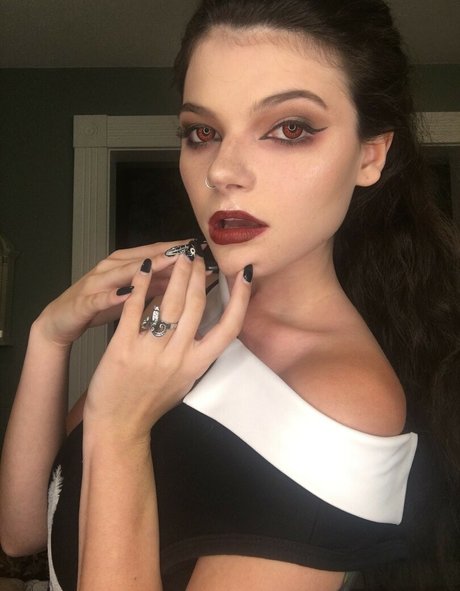 hexsuicide sexy freie bilder