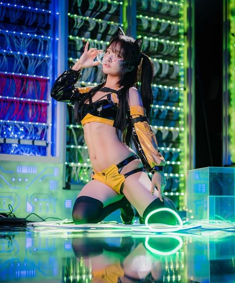 Dalshasha model exklusive fotos