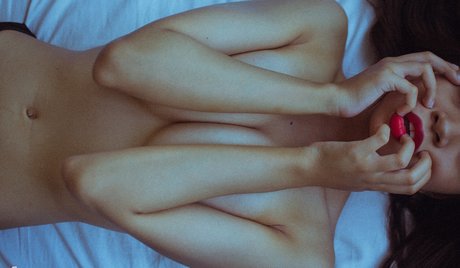 aerukomiao kunst nackte foto