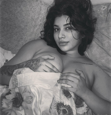 LegendaryBooty model bilder