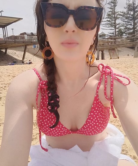 Fern Brady nackt erotische bild