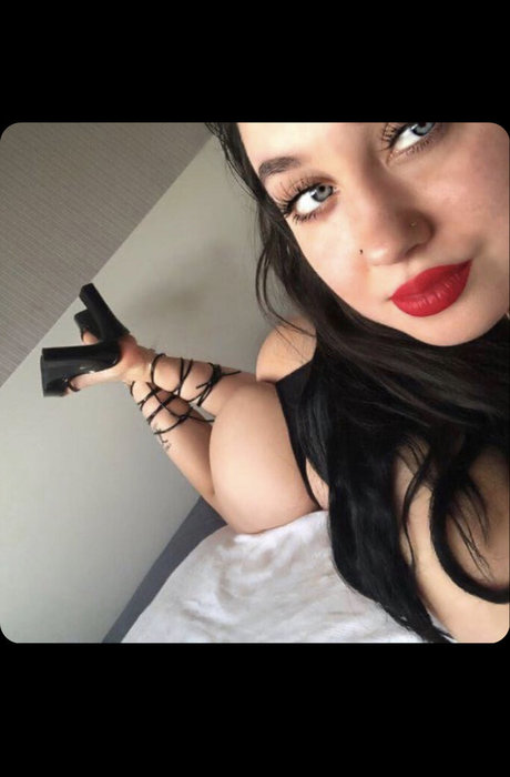 DariaXOX pornostar perfekte archiv