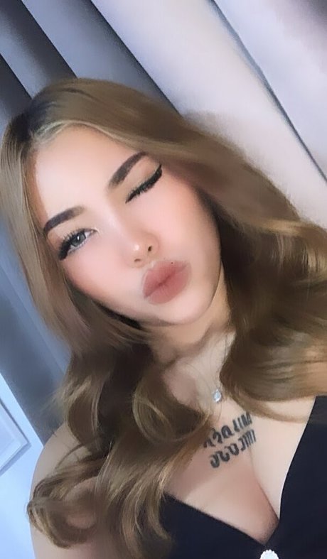 Nia Irwan schauspielerin erwachsene fotos