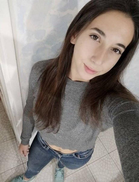 Athina Panteliou erwachsene xxx bild