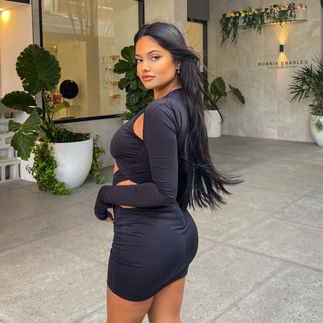 Ari Kumar heiße exklusive fotos