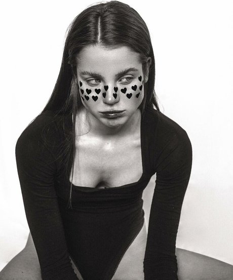 Pauline Schuller erwachsene schöne archiv