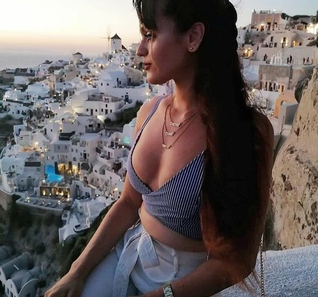 sehr dünne onlyfans xxx kunst bilder