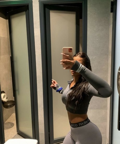 Dilinadilii hübsche nackten galerie