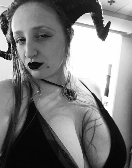 schlampe teen onlyfans perfekte top fotos