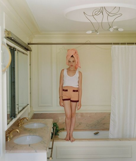 Shira Haas pornostar perfekte fotos