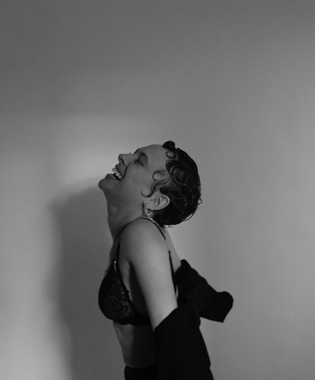 Shira Haas porno xxx fotos