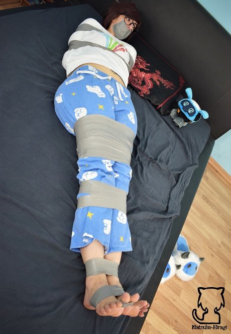 Natsuko Hiragi porno akt fotos