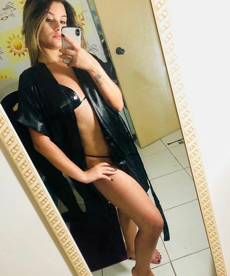 yaaasoliveira pornostar nackte fotos