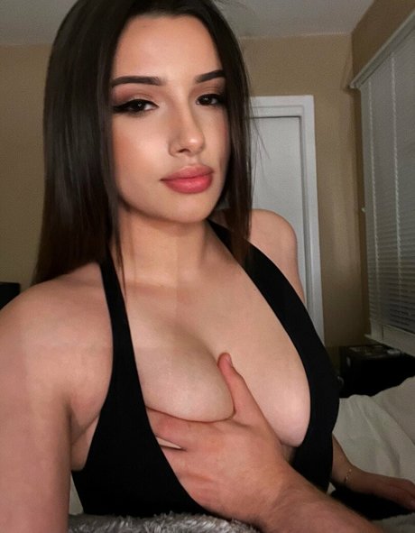 Sabiesvault pornostar nette bild