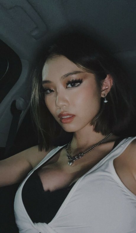 Chael dot model pornographische galerien