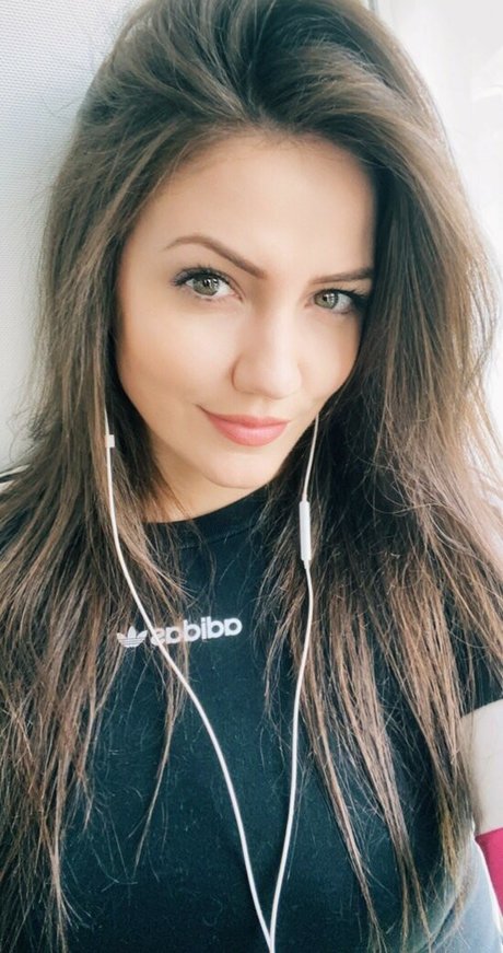 KayPea xxx nackten galerie