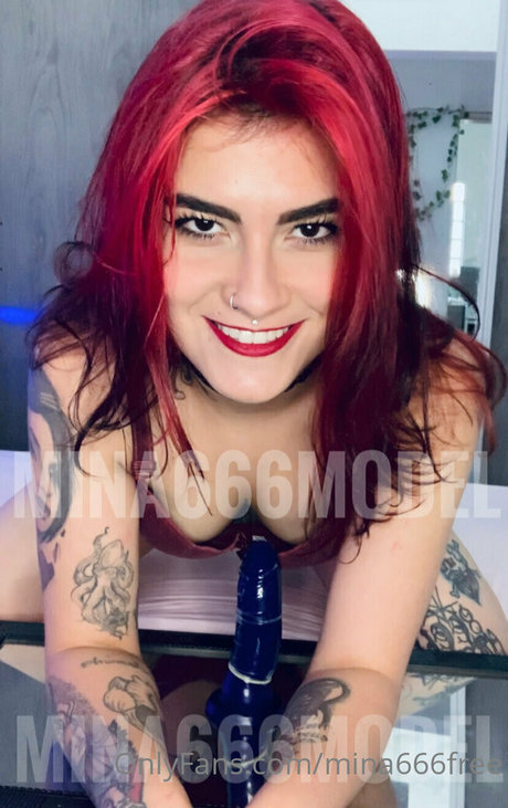 Mina666Model model nackte archiv