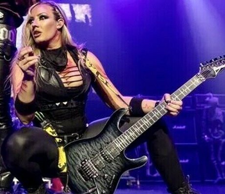 WomenMetal schöne exklusive galerie