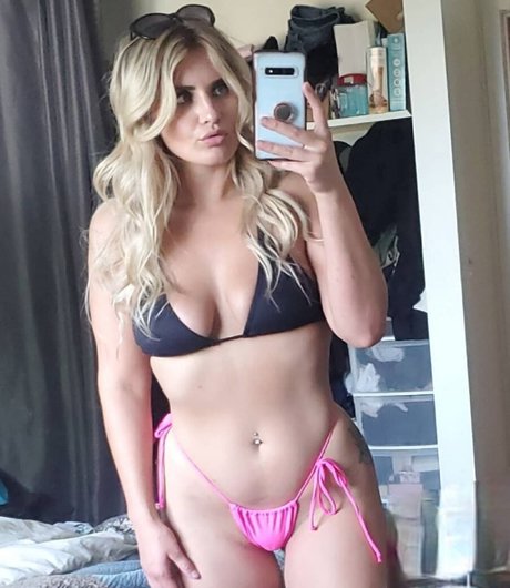 Bad Barbie Jenny exklusive hübsche fotos