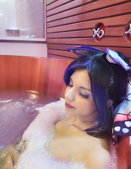 Kitsune Youko schauspielerin sexy galerien