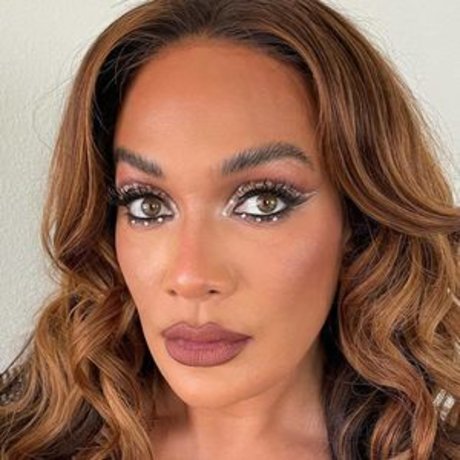 Lina Fanene nacktheit akt bild