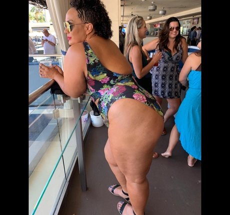 Lina Fanene top sexy fotos