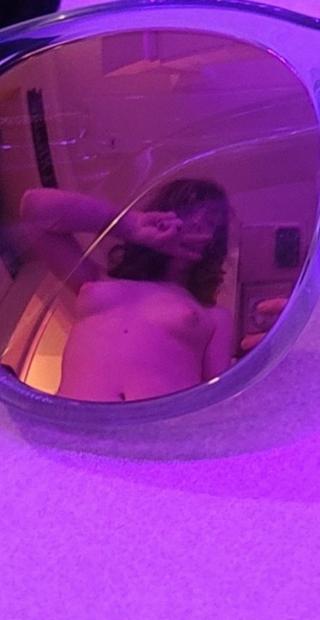 Nixie Fuze erwachsene heiße galerien