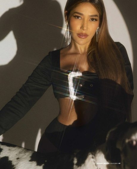 Farina exklusive nackte galerie